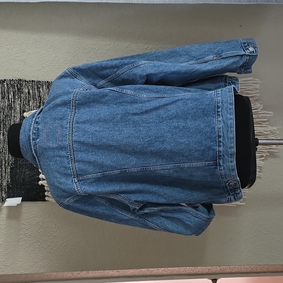 Levi's Red Label Women's Denim Trucker Jacket in Blue Sz 3X MSRP $80 NWT - Picture 3 of 6